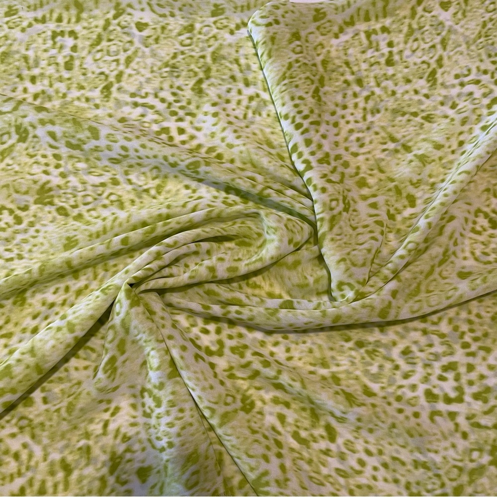 Green Multicolor Poly Print Chiffon Georgette Fabric